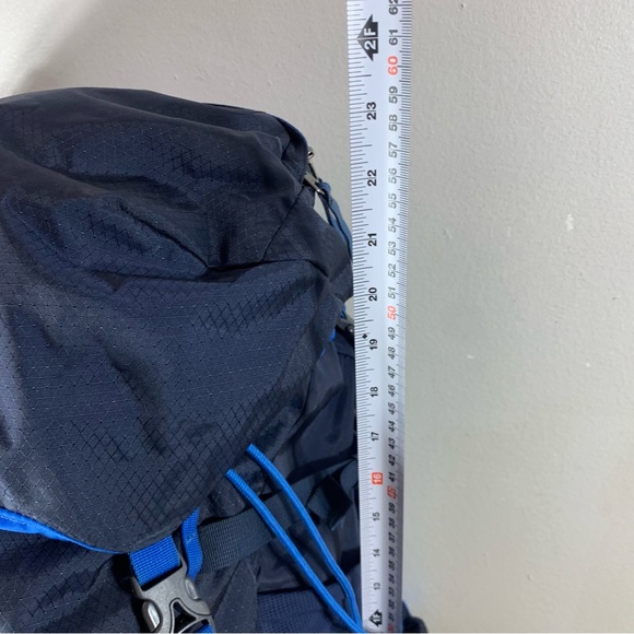 Mec  unisex waterproof backpack - Picture 7 of 8